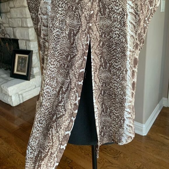 Better‎ B. Animal Print Apparel Top - Picture 4 of 8